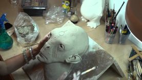 Sculpting an alien head for aliens4sale.com
