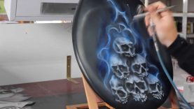 Airbrush Videotutorial Skulls amp Candyblue Flames Totenkopfhaufen Step by Step